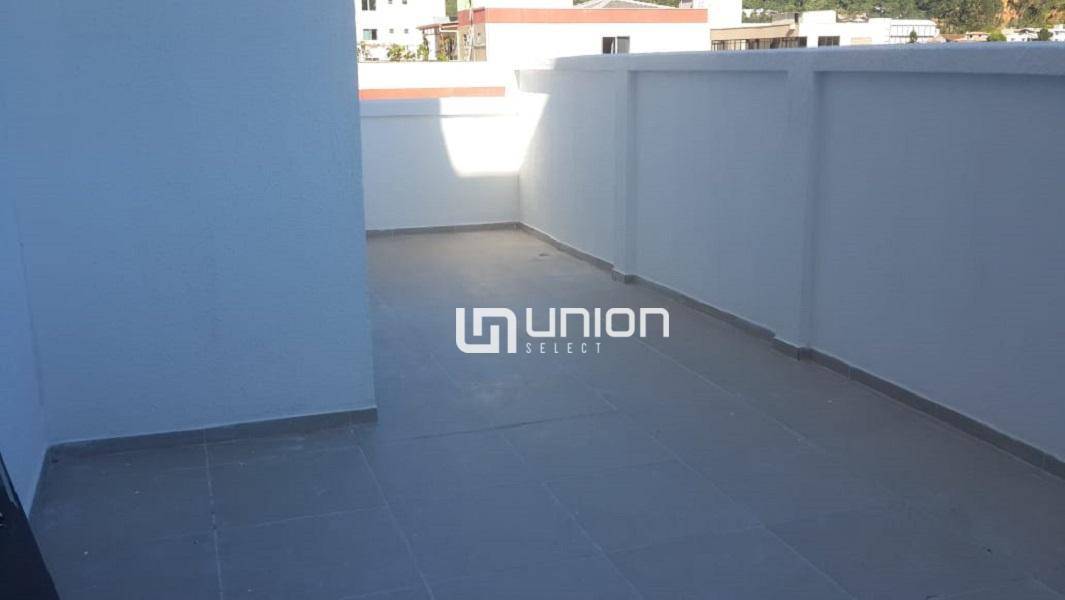 Apartamento à venda com 2 quartos, 70m² - Foto 11