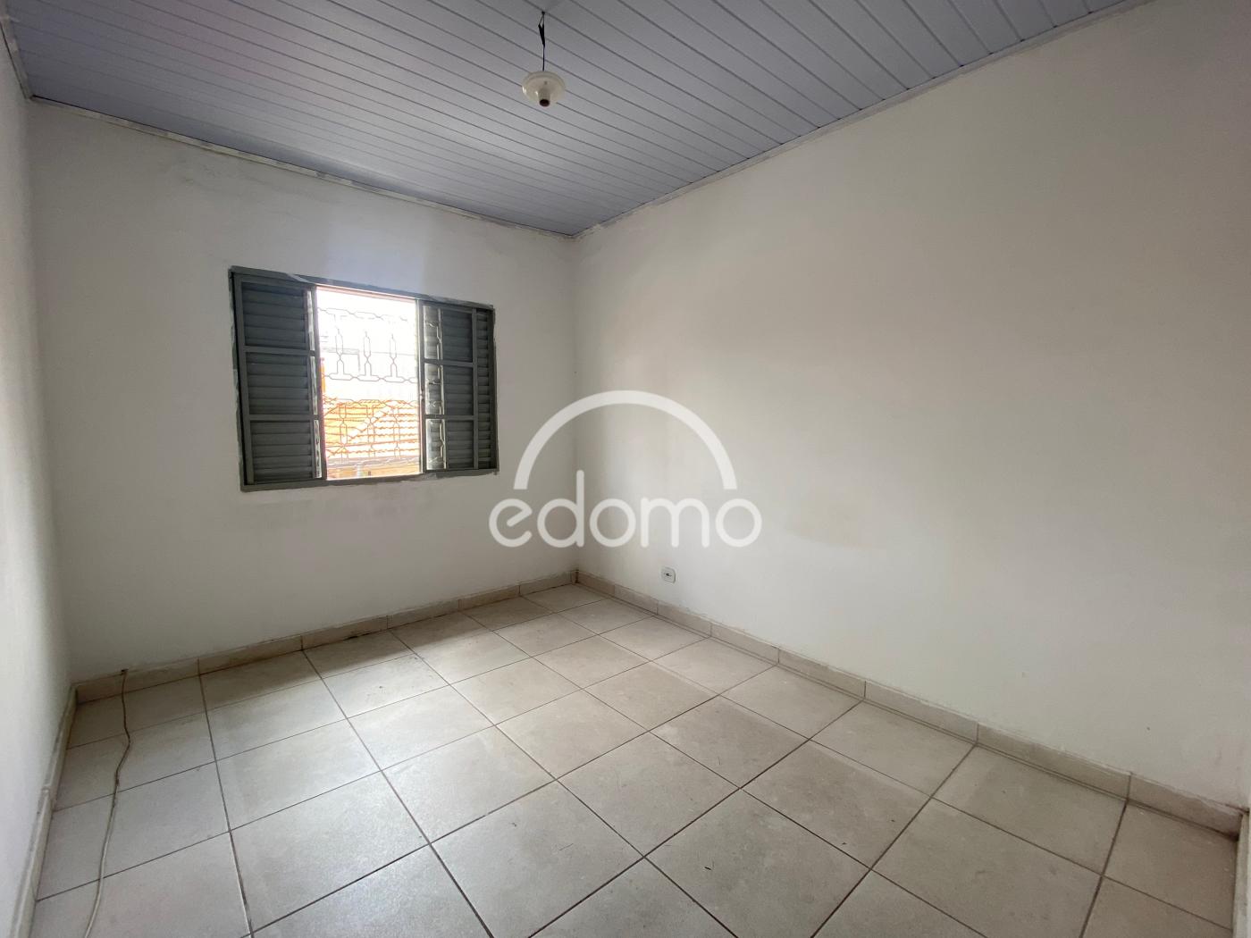 Casa para alugar com 2 quartos, 34m² - Foto 19