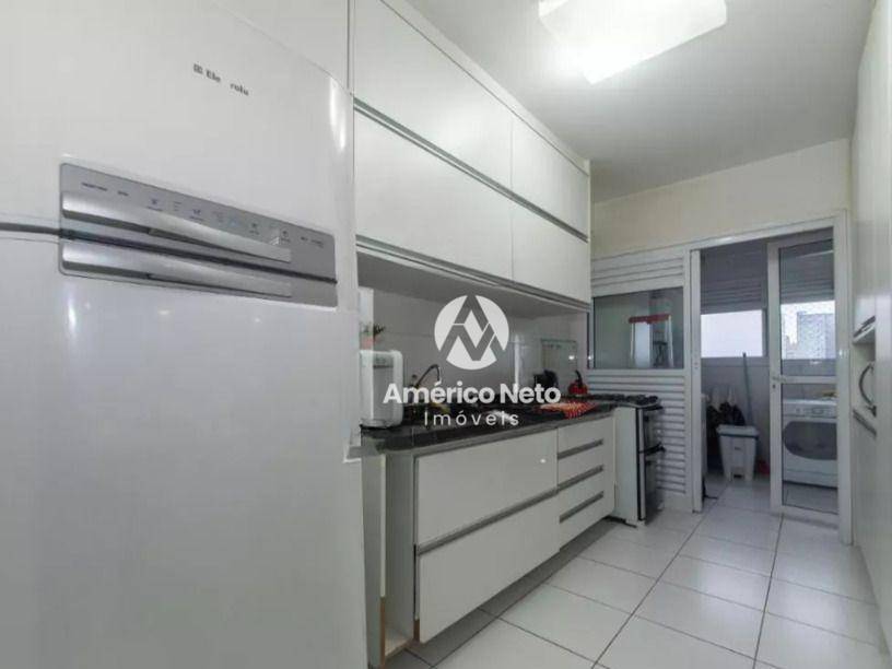 Apartamento à venda com 2 quartos, 69m² - Foto 3