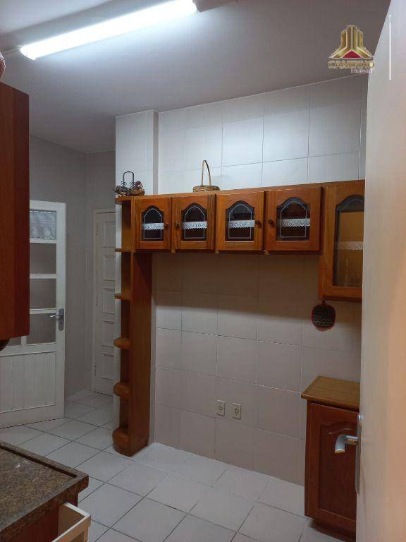 Apartamento à venda com 3 quartos, 130m² - Foto 9