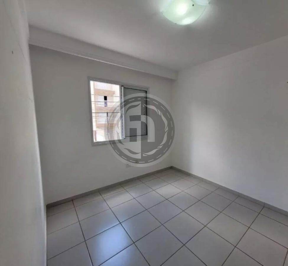 Apartamento à venda com 3 quartos, 143m² - Foto 4