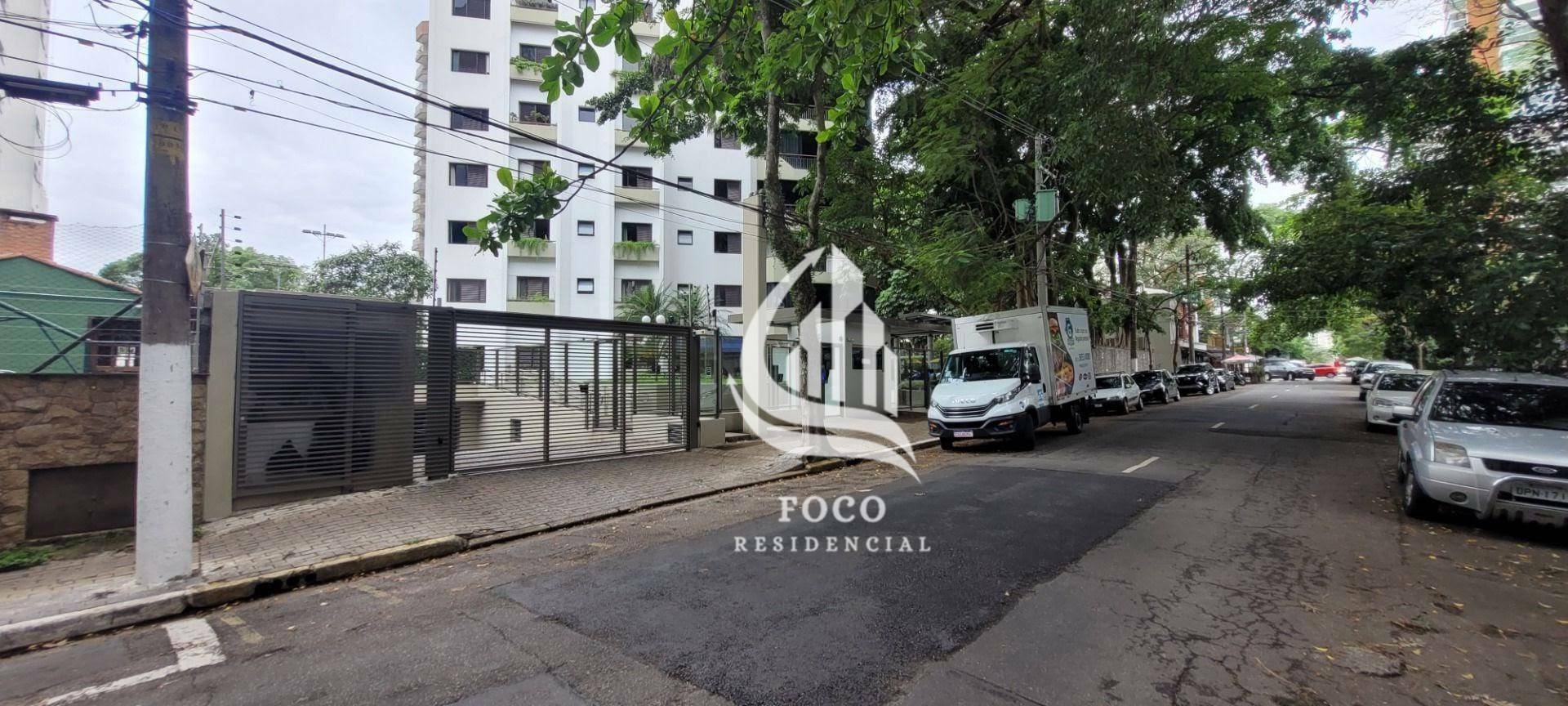 Apartamento à venda com 3 quartos, 240m² - Foto 3