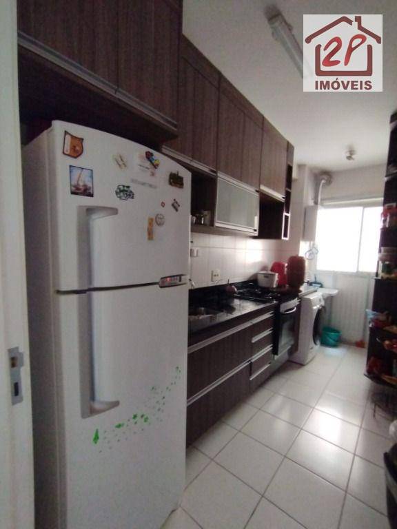 Apartamento à venda com 2 quartos, 60m² - Foto 11