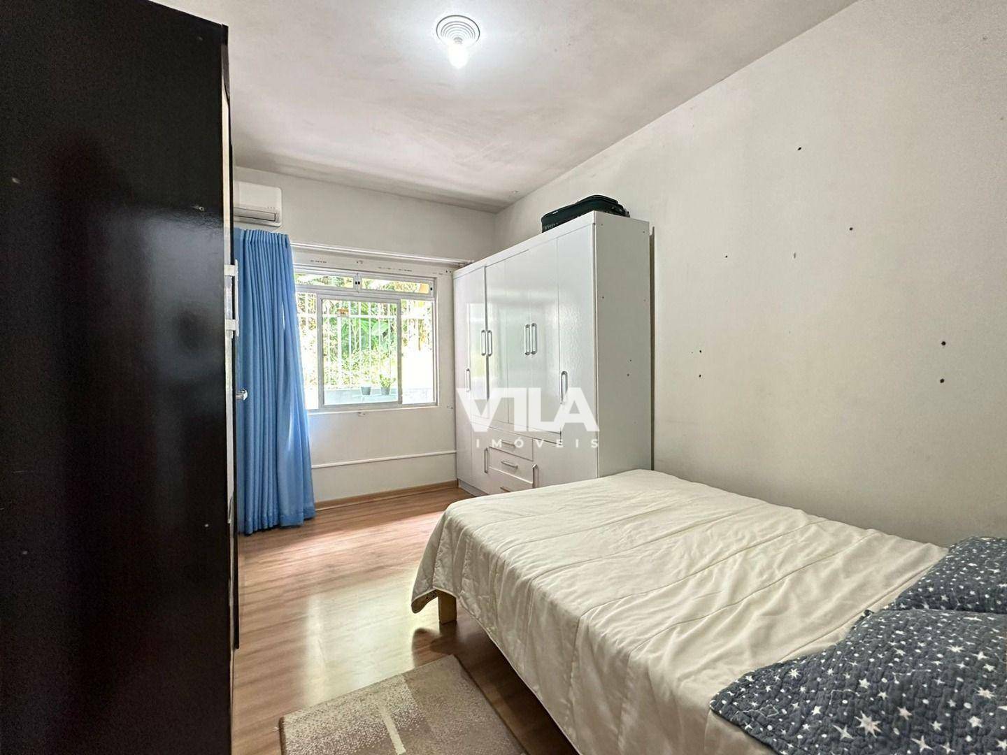 Casa à venda com 4 quartos, 313m² - Foto 18