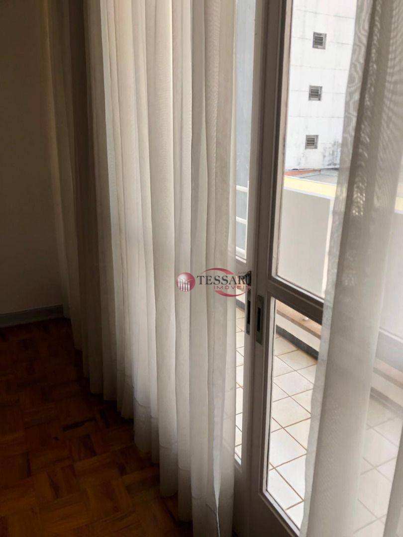 Apartamento à venda com 3 quartos, 147m² - Foto 13