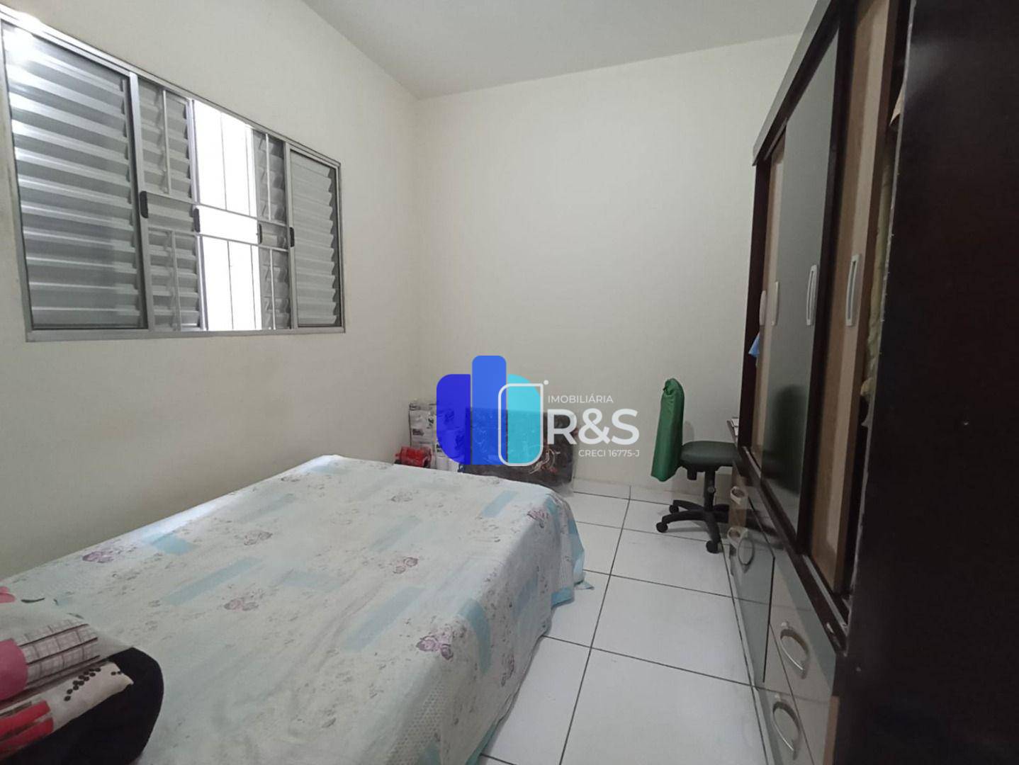 Casa à venda com 6 quartos, 214m² - Foto 25
