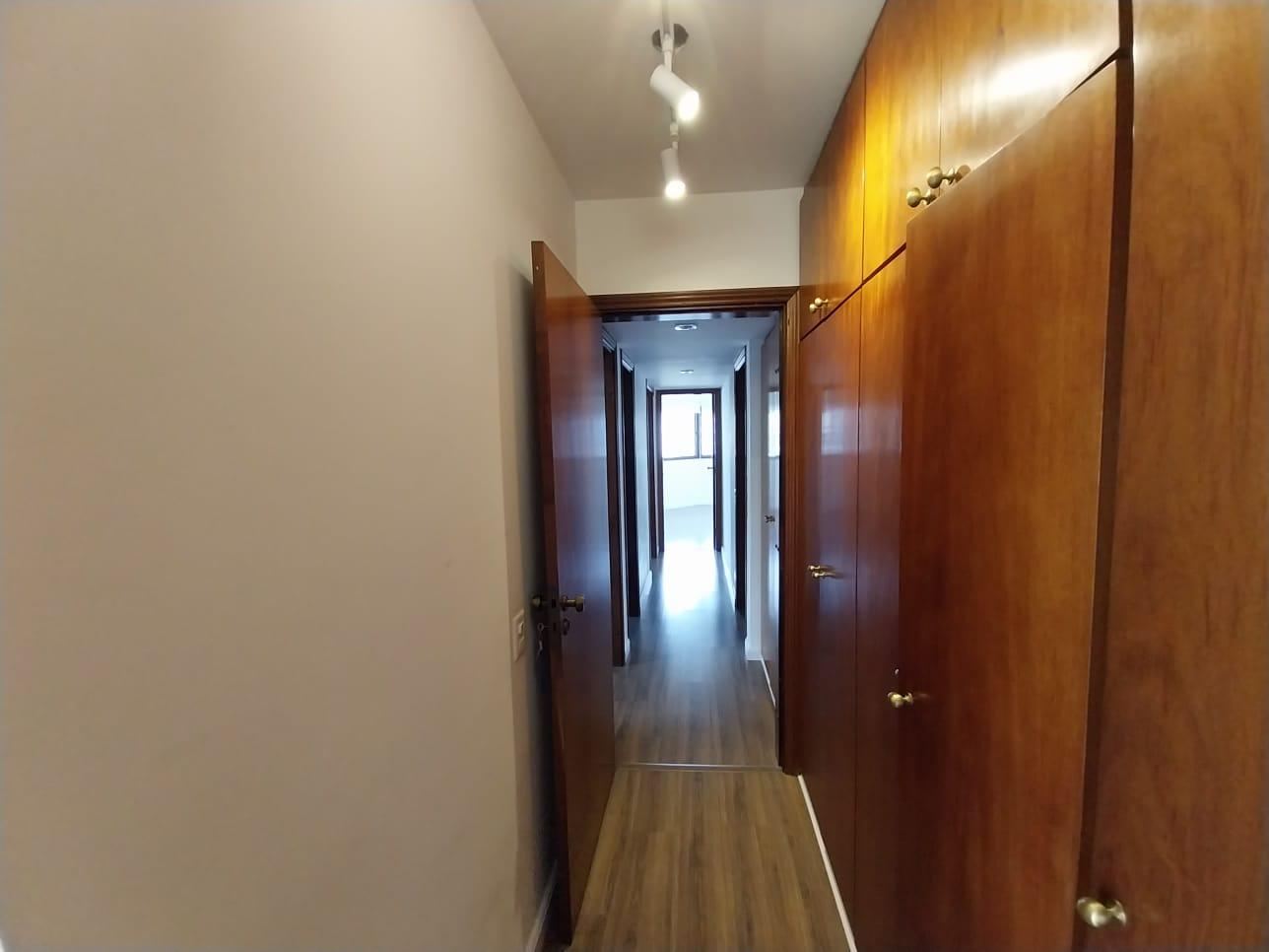 Apartamento à venda com 4 quartos, 274m² - Foto 14