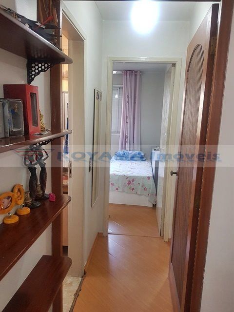 Apartamento à venda com 2 quartos, 60m² - Foto 5