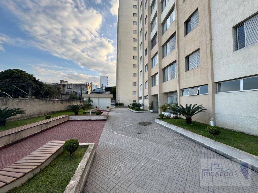 Apartamento para alugar com 3 quartos, 90m² - Foto 43
