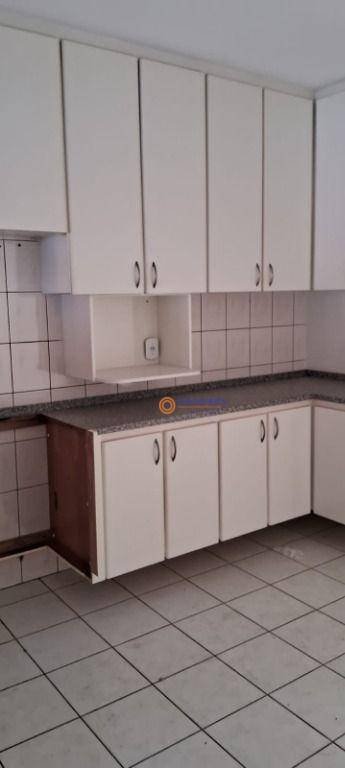 Casa à venda e aluguel com 2 quartos, 144m² - Foto 5