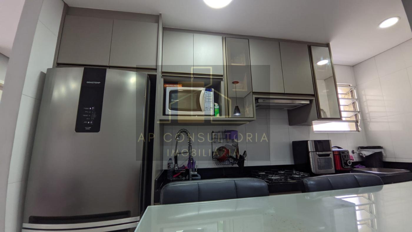 Apartamento à venda com 2 quartos, 45m² - Foto 3