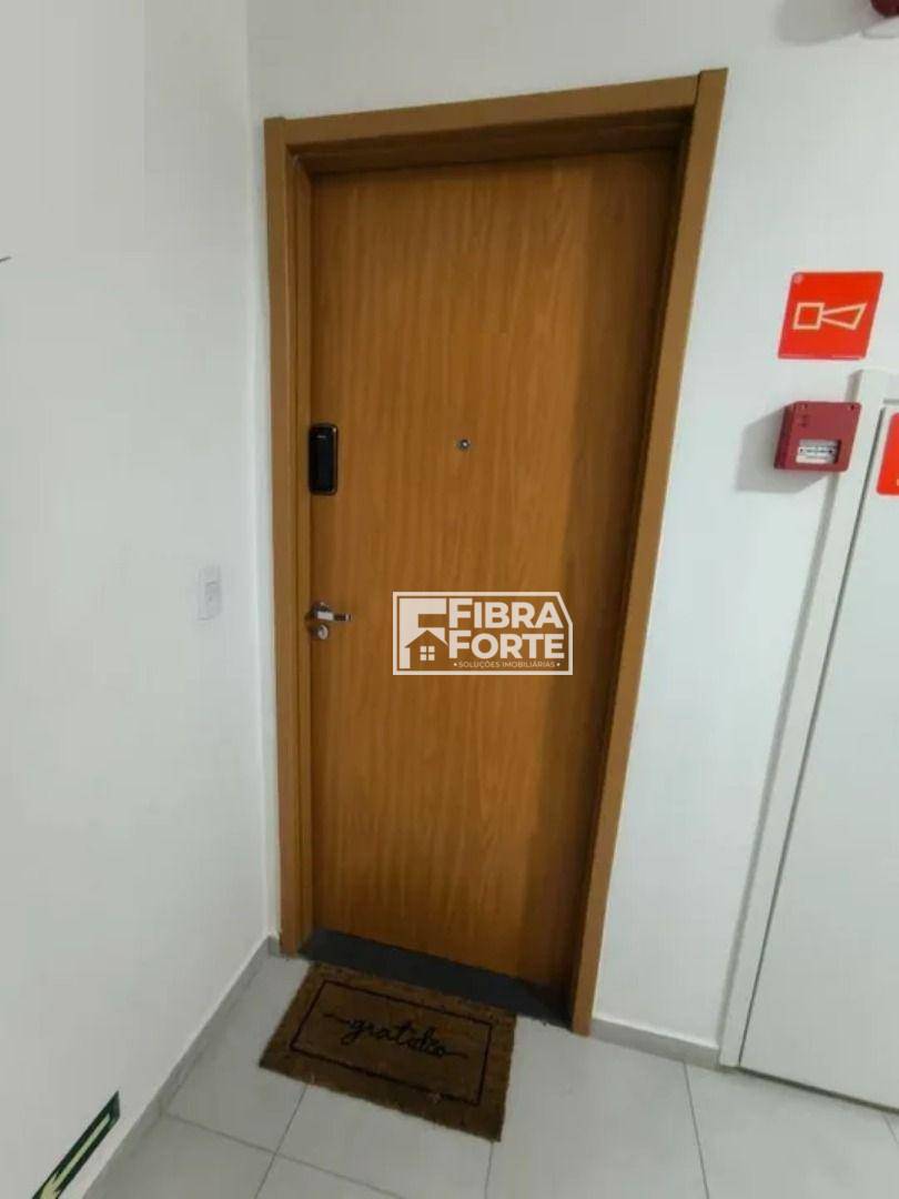 Apartamento à venda com 2 quartos, 45m² - Foto 11