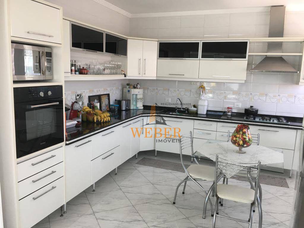 Casa à venda com 4 quartos, 330m² - Foto 20