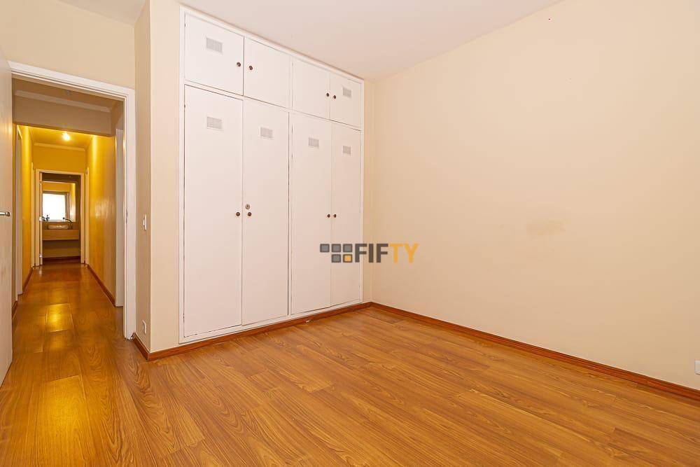 Apartamento à venda com 3 quartos, 128m² - Foto 15