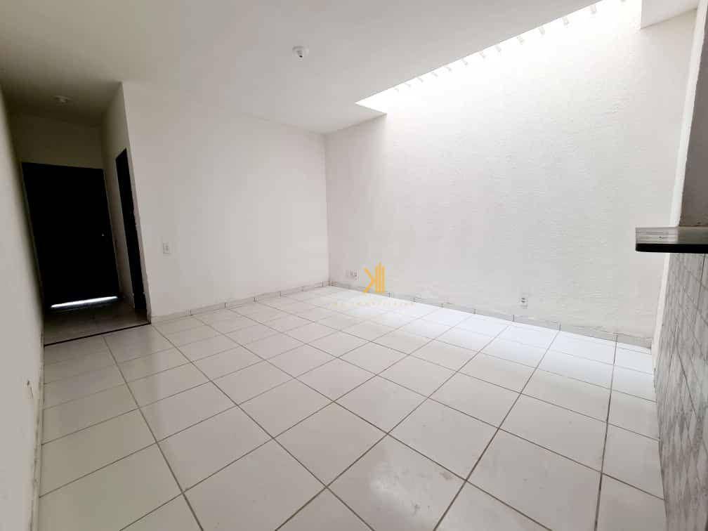 Casa à venda com 2 quartos, 80m² - Foto 12