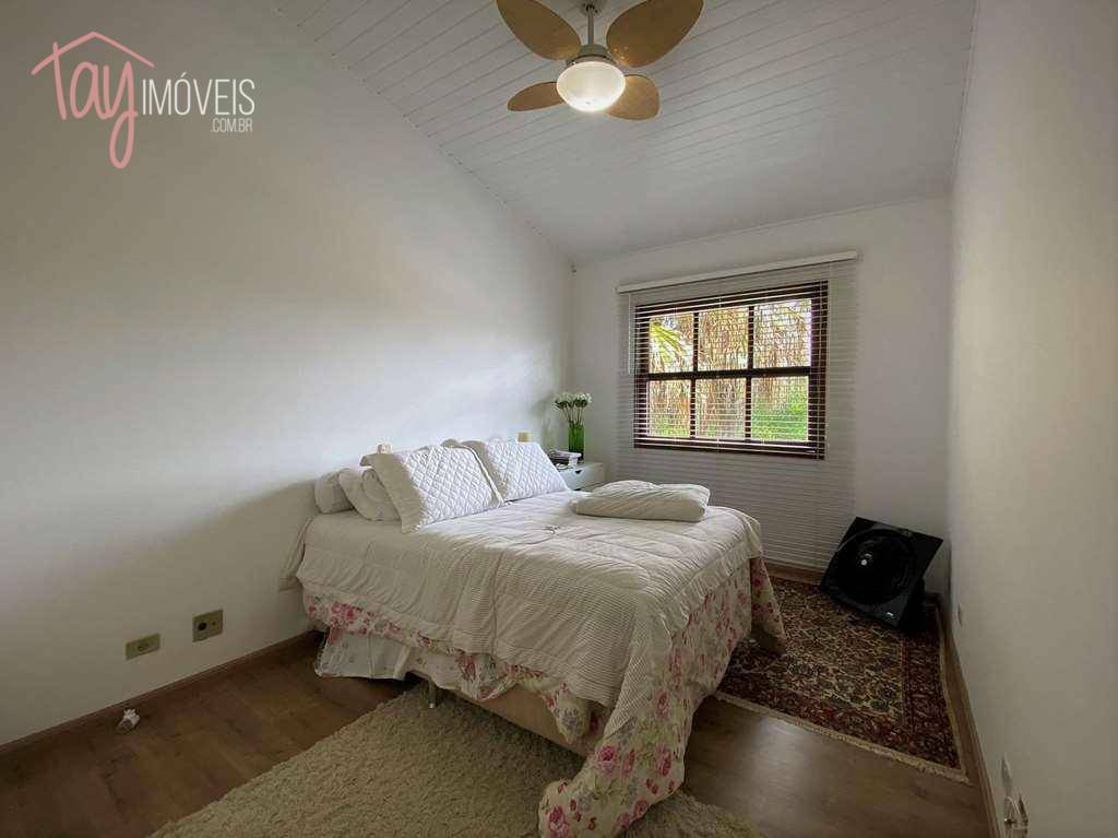 Casa à venda com 3 quartos, 334m² - Foto 31