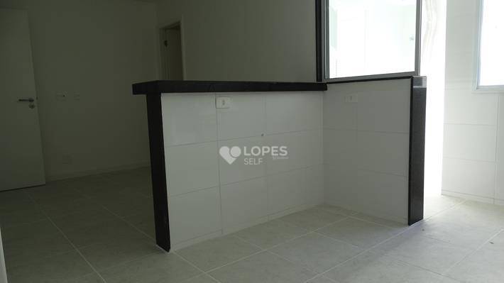 Apartamento à venda com 4 quartos, 192m² - Foto 17