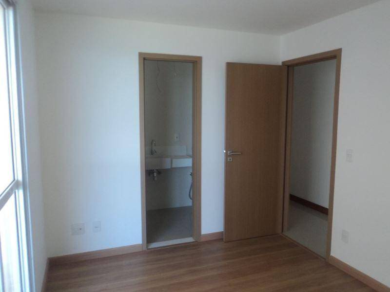 Apartamento à venda com 4 quartos, 251m² - Foto 6