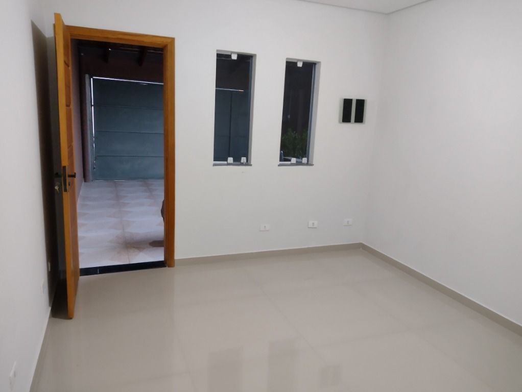 Casa à venda com 2 quartos, 95m² - Foto 4