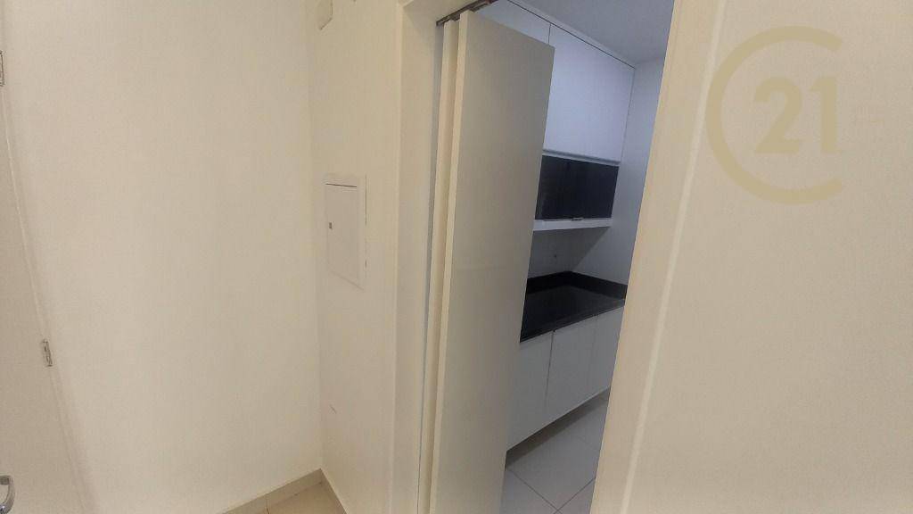 Apartamento para alugar com 3 quartos, 95m² - Foto 21