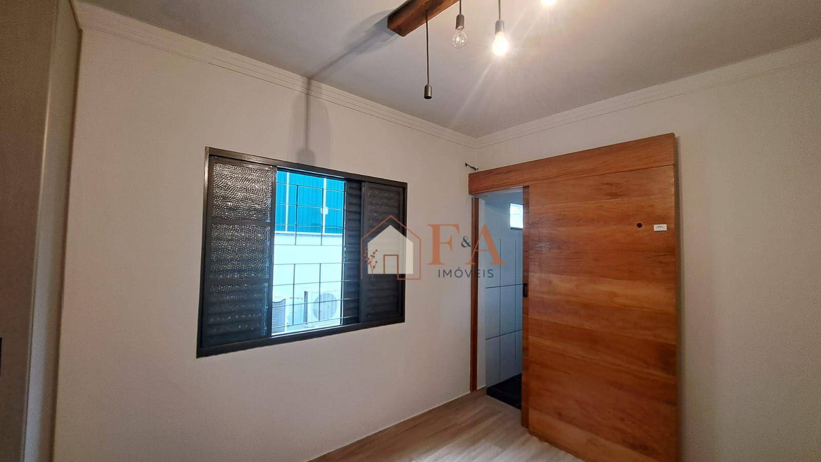 Casa à venda com 2 quartos, 180m² - Foto 18