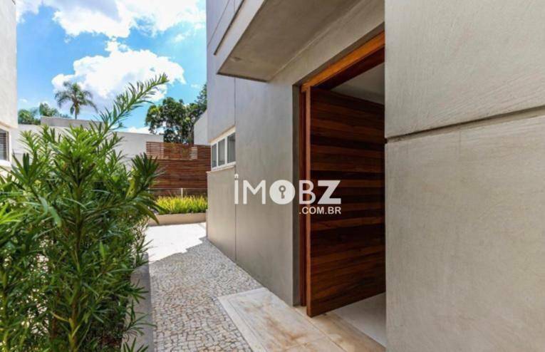 Casa de Condomínio à venda com 4 quartos, 525m² - Foto 3