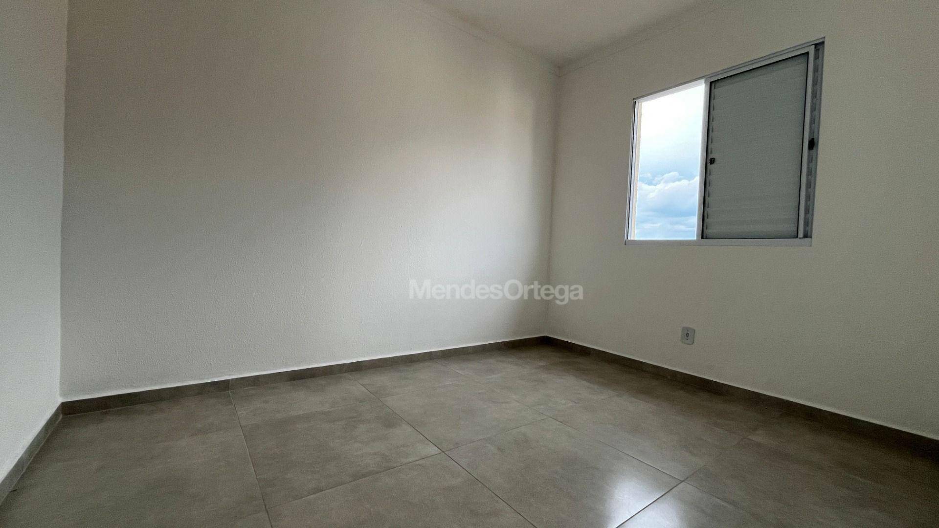 Apartamento para alugar com 2 quartos, 50m² - Foto 5