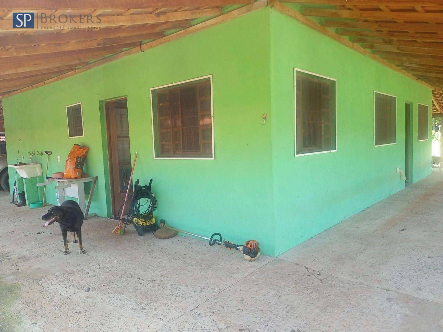 Chácara à venda com 4 quartos, 300m² - Foto 3