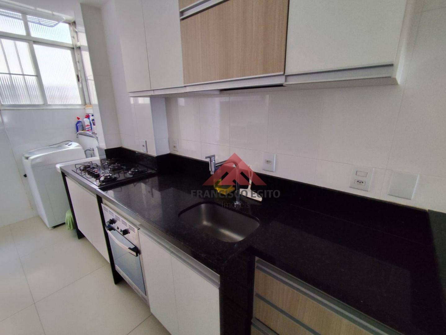 Apartamento para alugar com 2 quartos, 90m² - Foto 8