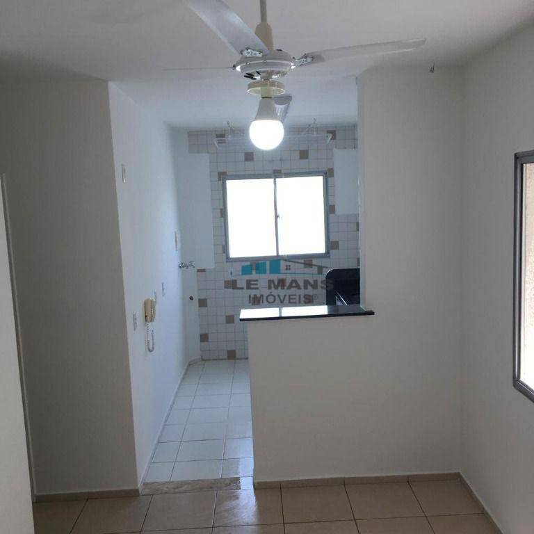 Apartamento à venda com 2 quartos, 55m² - Foto 17