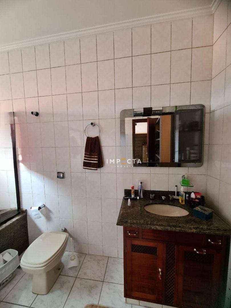 Casa à venda com 3 quartos, 201m² - Foto 17