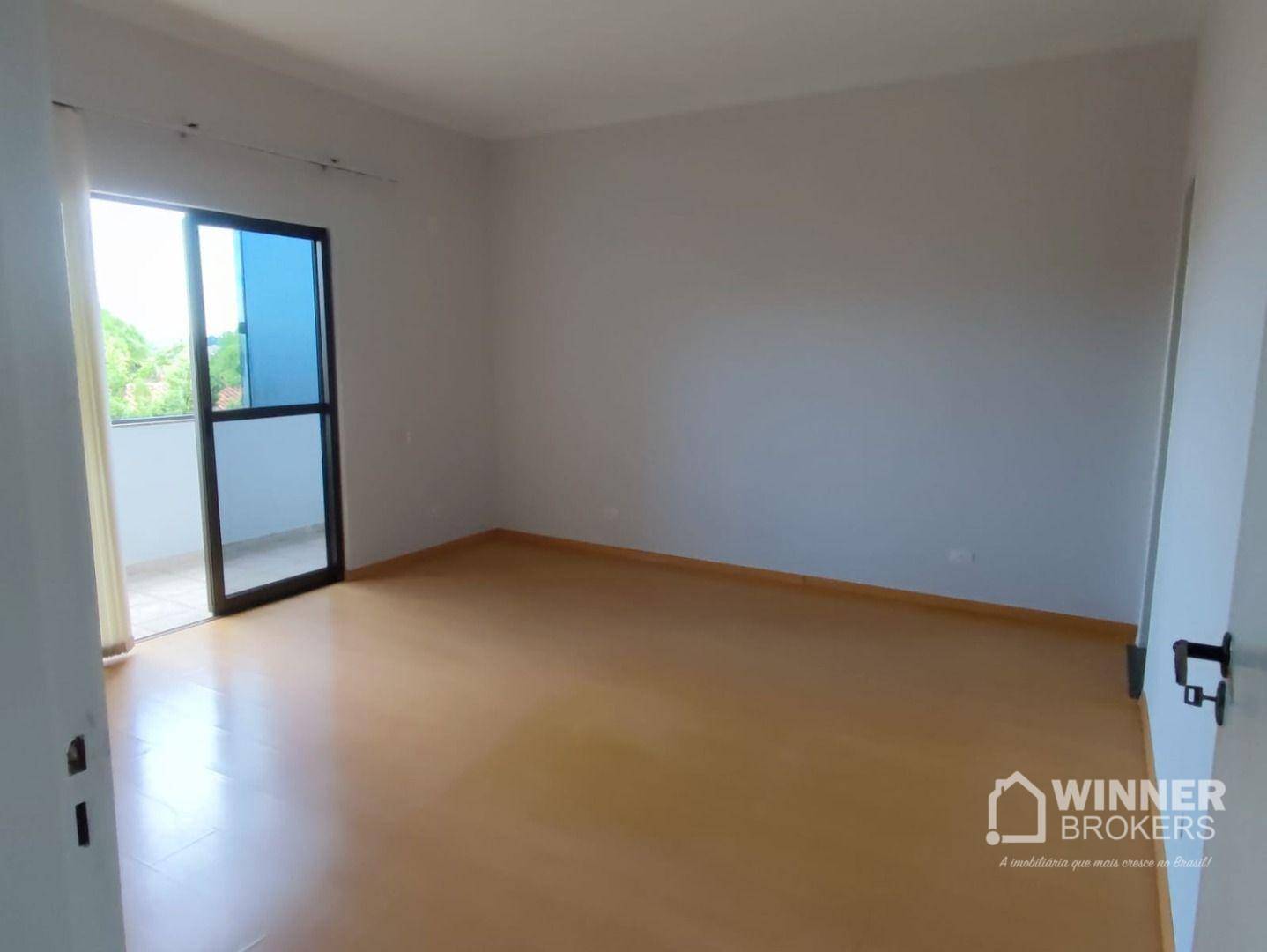 Sobrado à venda com 3 quartos, 120m² - Foto 2