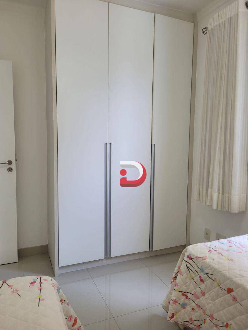 Apartamento à venda com 3 quartos, 130m² - Foto 5