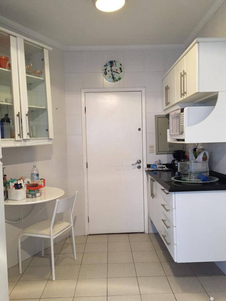 Apartamento à venda com 3 quartos, 110m² - Foto 8