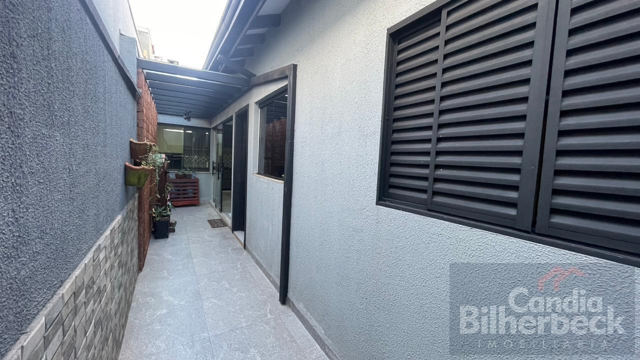 Casa à venda com 3 quartos, 300m² - Foto 8