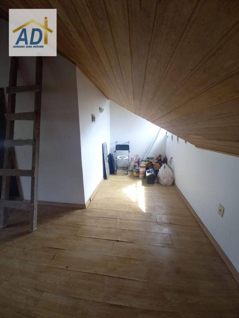 Casa de Condomínio à venda e aluguel com 4 quartos, 250m² - Foto 27