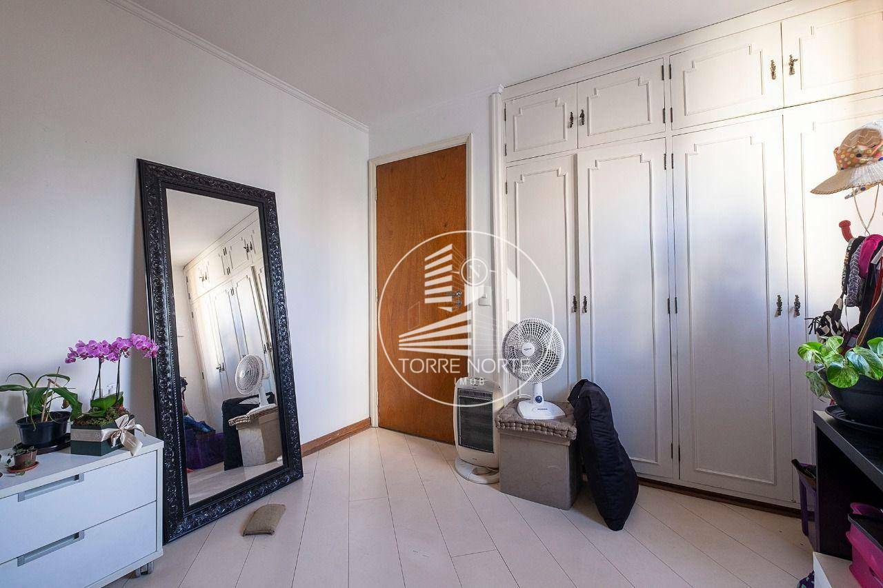 Apartamento à venda com 3 quartos, 142m² - Foto 22