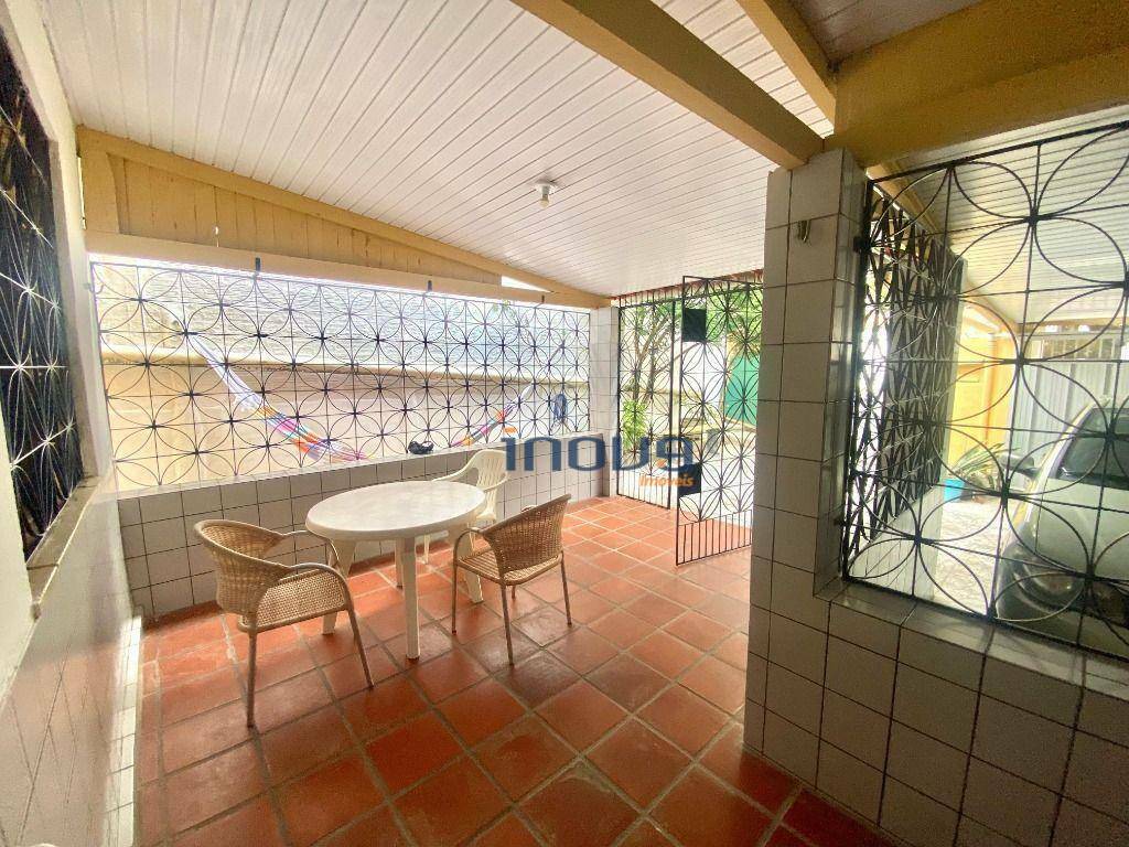 Casa à venda com 3 quartos, 158m² - Foto 6