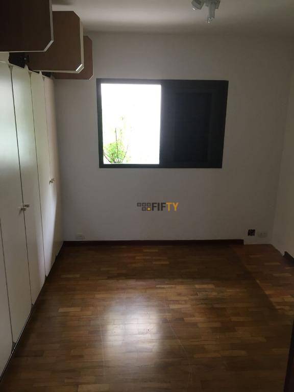 Apartamento à venda com 4 quartos, 245m² - Foto 8