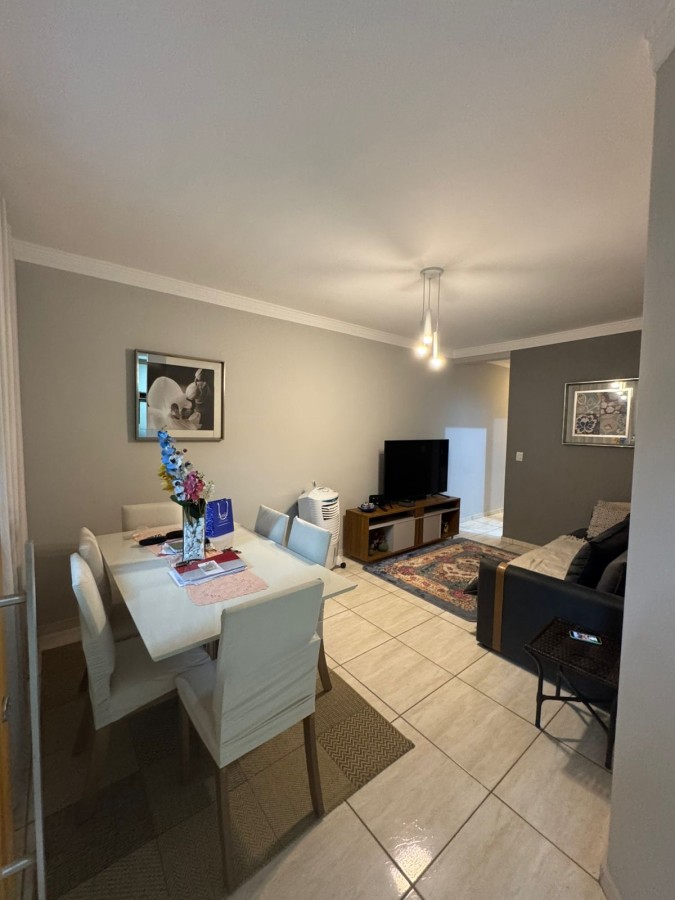 Casa à venda com 3 quartos, 110m² - Foto 10