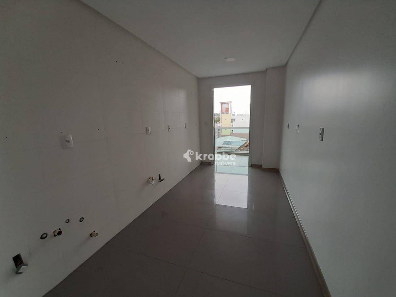 Apartamento para alugar com 3 quartos, 120m² - Foto 8