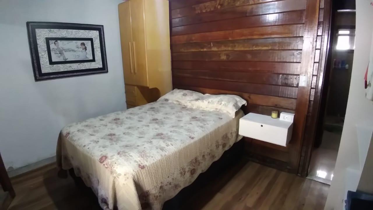 Casa à venda com 3 quartos, 300m² - Foto 18