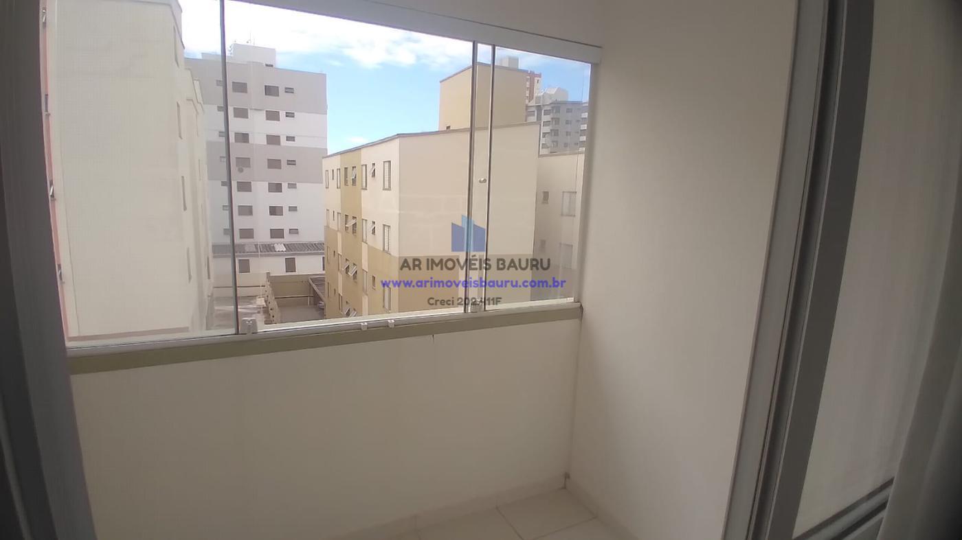 Apartamento à venda com 2 quartos, 62m² - Foto 2