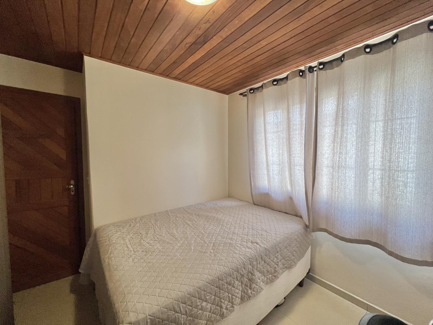 Casa para alugar com 4 quartos, 185m² - Foto 31