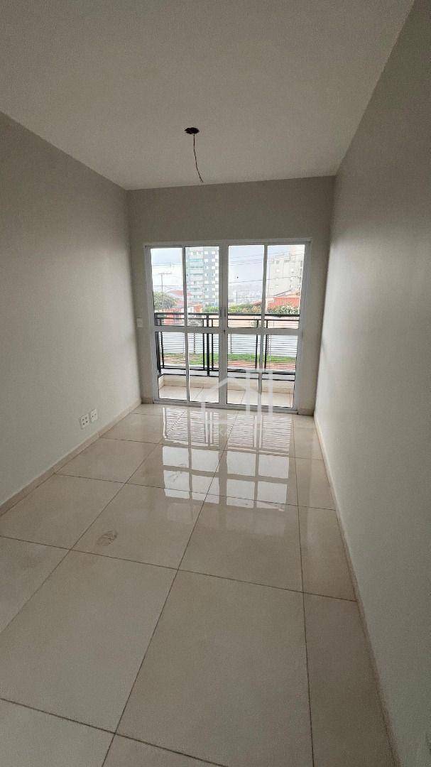 Apartamento à venda com 2 quartos, 9235m² - Foto 4