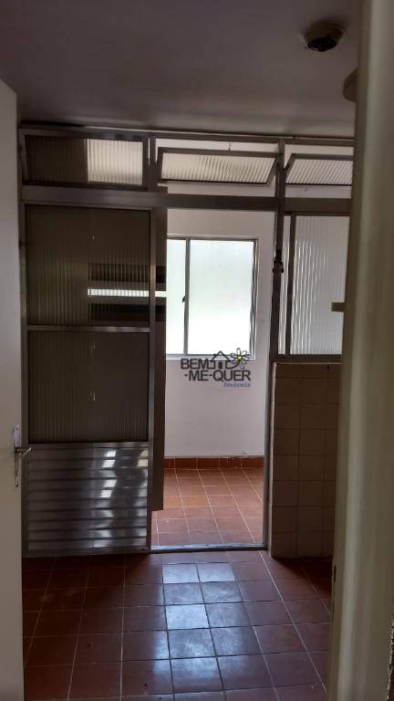 Apartamento à venda com 2 quartos, 60m² - Foto 14