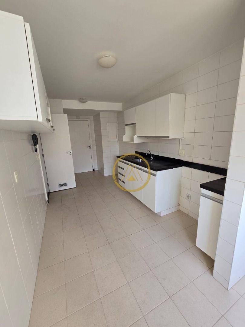 Apartamento à venda com 4 quartos, 151m² - Foto 15