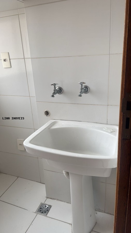 Apartamento para alugar com 2 quartos, 64m² - Foto 19