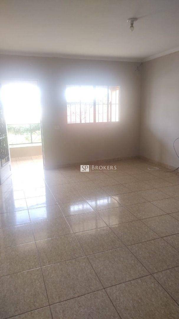 Casa à venda com 3 quartos, 242m² - Foto 2