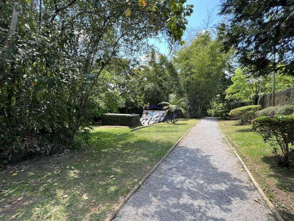 Casa de Condomínio para alugar com 4 quartos, 350m² - Foto 47